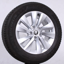 Laden Sie das Bild in den Galerie-Viewer, 16 Zoll original Skoda Octavia Mk4 A8 5E0601025BA Alufelgen Winterreifen (f4a43)