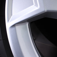 Laden Sie das Bild in den Galerie-Viewer, 17 Zoll original Audi Q3 F3 II 83A 83A601025AL Alufelgen Winterreifen (53dca)