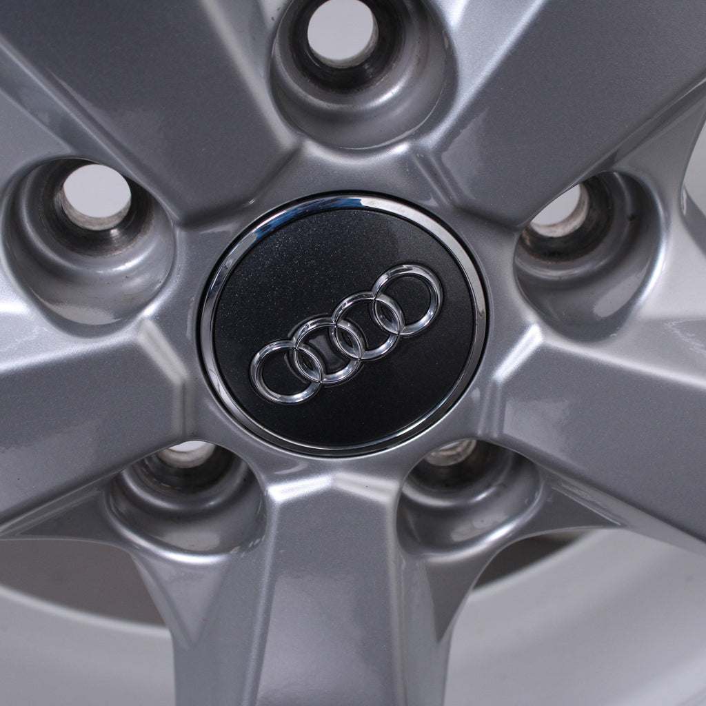 17 Zoll original Audi Q3 F3 II 83A 83A601025AL Alufelgen Winterreifen (53dca)