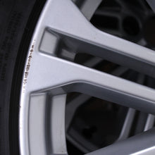Laden Sie das Bild in den Galerie-Viewer, 18 Zoll original Audi A5 S5 F5 8W 8W0601025EE Alufelgen Winterreifen (128cd)