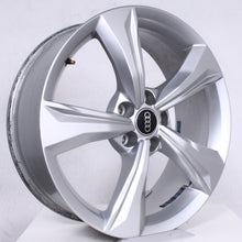 Laden Sie das Bild in den Galerie-Viewer, 19 Zoll original Audi Q5 FY 80A 80A601025K Alufelgen (82380)