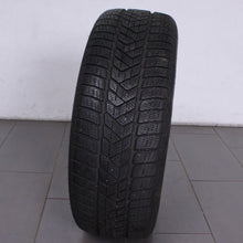 Laden Sie das Bild in den Galerie-Viewer, 1x Pirelli Scorpion Winter 235 60 R18 103V M+S Winterreifen (99a45)