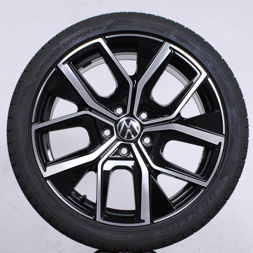18 Zoll original VW Golf 8 VIII 5H 5H0601025AR Leeds Alufelgen Sommerreifen (b231f)