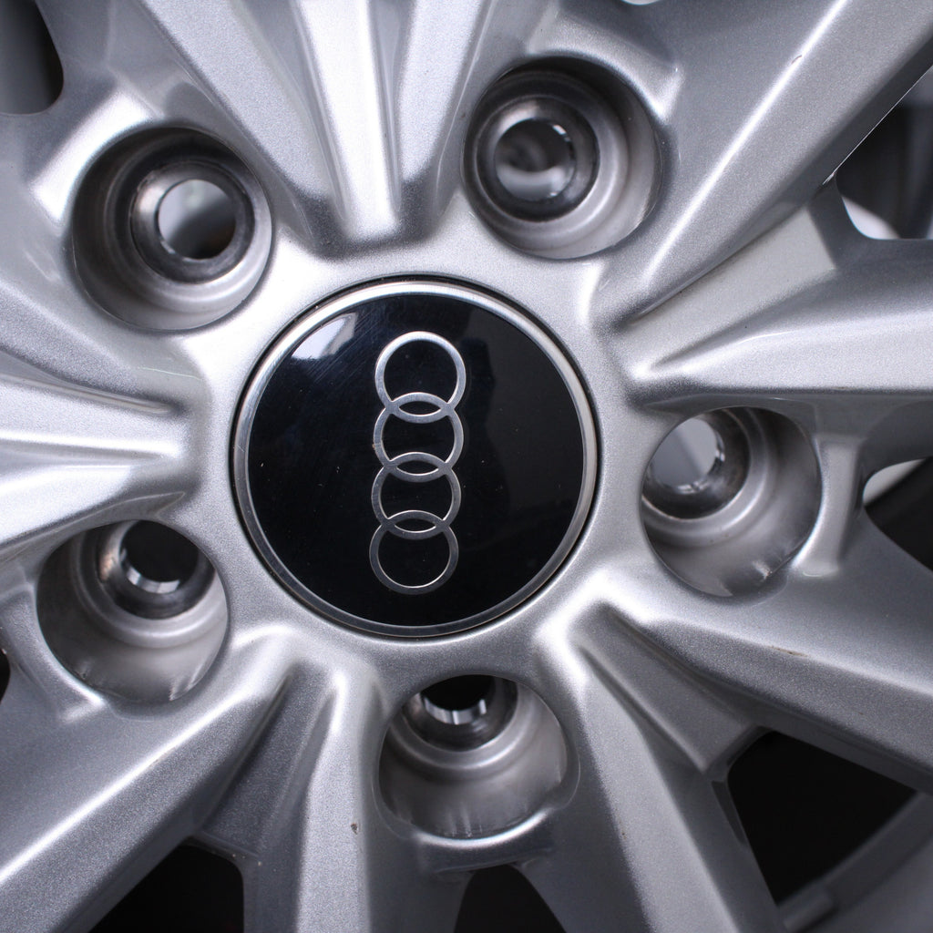 18 Zoll original Audi A4 S4 8W 8W0601025H Alufelgen Winterreifen (8bdca)