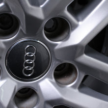Laden Sie das Bild in den Galerie-Viewer, 17 Zoll original Audi A4 S4 8W B9 8W0601025P Alufelgen Winterreifen (3d765)