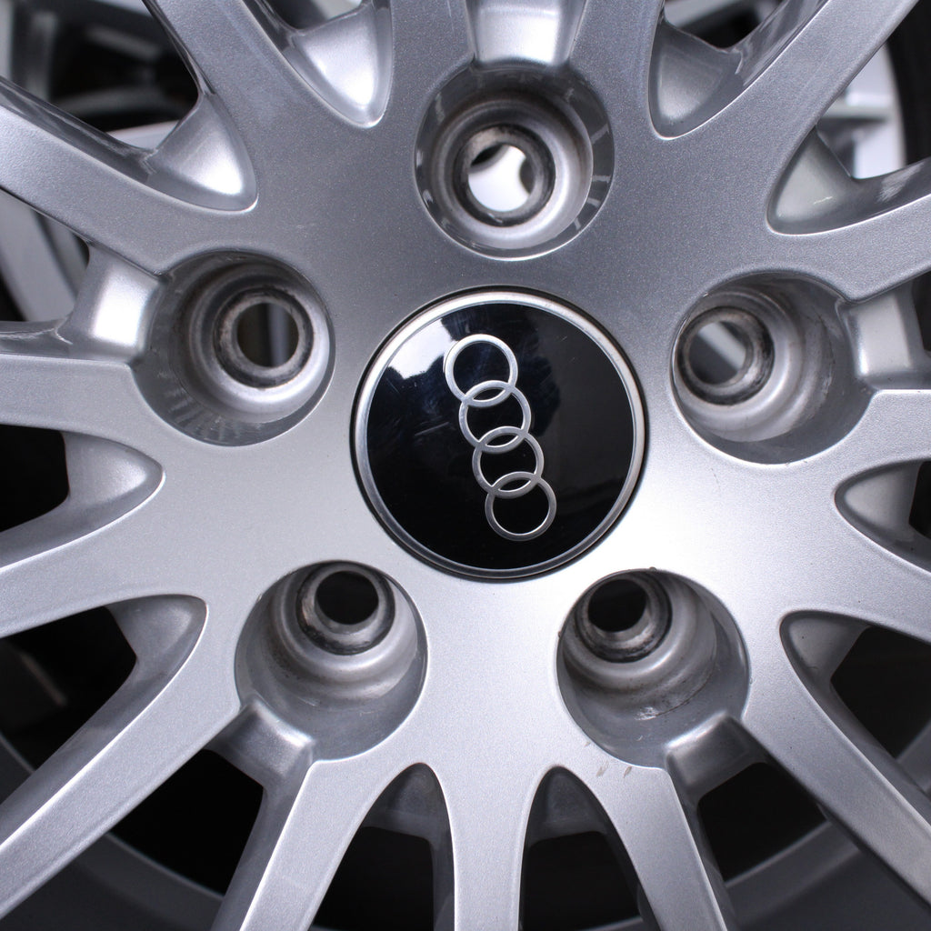 17 Zoll original Audi A5 F5 8W0601025AE Alufelgen Winterreifen (1cee5)