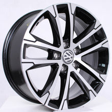 Laden Sie das Bild in den Galerie-Viewer, 17 Zoll original VW Passat B8 3G Singapore 3G0601025M Alufelgen (b607d)