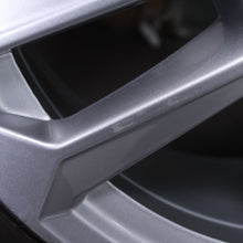 Laden Sie das Bild in den Galerie-Viewer, 17 Zoll original Audi A3 S3 8Y 8Y0601025L Alufelgen Winterreifen (51f5e)