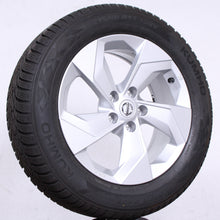Laden Sie das Bild in den Galerie-Viewer, 17 Zoll original Nissan Juke F16 KE409-6P200 Alufelgen Winterreifen (01724)