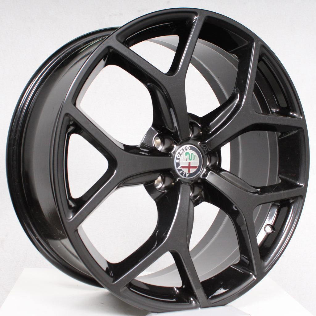 19 Zoll original Alfa Romeo Giulia 952 156131449 Alufelgen (21df5)