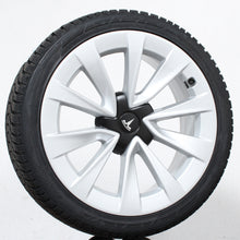 Laden Sie das Bild in den Galerie-Viewer, 19 Zoll original Tesla Model 3 1044264-00-A Alufelgen Winterreifen (a016d)