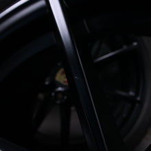 Laden Sie das Bild in den Galerie-Viewer, 20 21 Zoll Original Porsche 911 992 Carrera GTS Felgen Winterreifen (7ff3a)