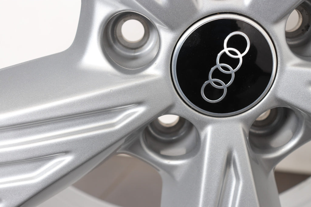 19 Zoll original Audi Q4 e-tron 89A601025B Alufelgen Winterreifen (aa0f0)