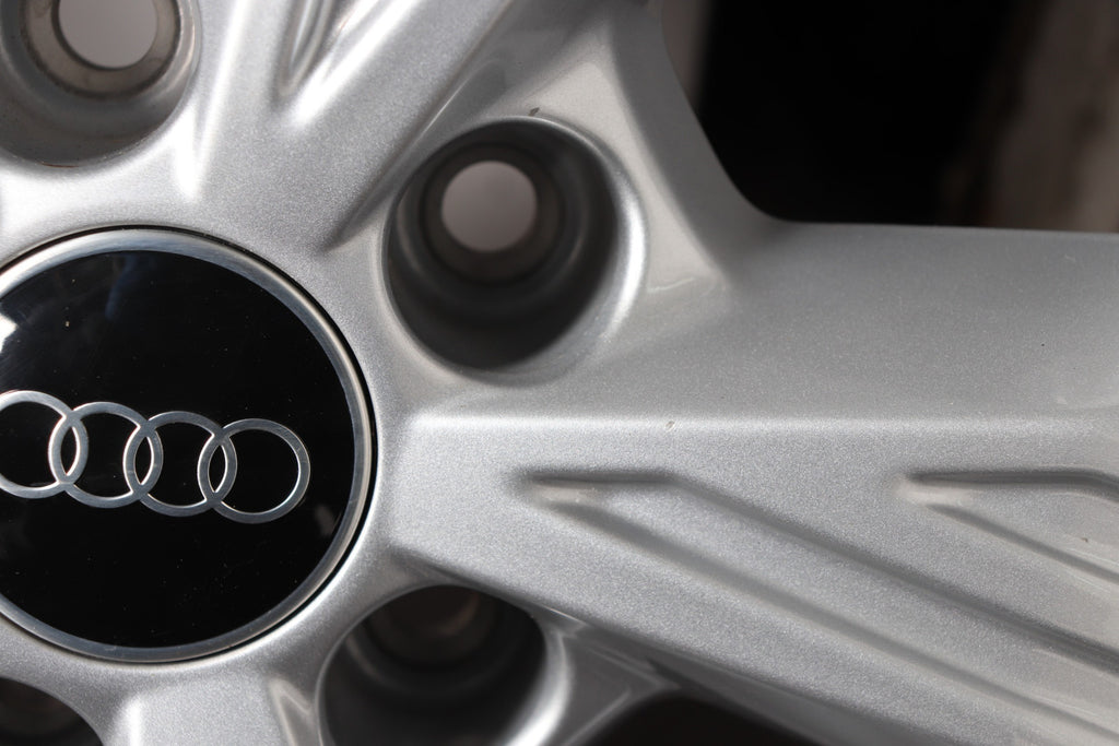 19 Zoll original Audi Q4 e-tron 89A601025B Alufelgen Winterreifen (aa0f0)