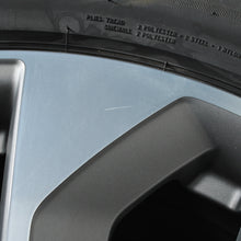 Laden Sie das Bild in den Galerie-Viewer, 20 Zoll original Audi E-tron 4KE Q8 E-tron 4KE601025 Alufelgen Winterreifen (54b63)