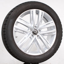 Laden Sie das Bild in den Galerie-Viewer, 19 Zoll Original VW Tiguan II AD1 &amp; Allspace 5NA601025N Alufelgen Winterreifen (75cb0)