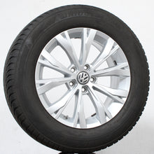 Laden Sie das Bild in den Galerie-Viewer, 17 Zoll original VW Tiguan ll Allspace 5NA 5NA601025 Alufelgen Winterreifen (9cb44)