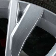 Laden Sie das Bild in den Galerie-Viewer, 17 Zoll original VW Tiguan ll Allspace 5NA 5NA601025 Alufelgen Winterreifen (9cb44)