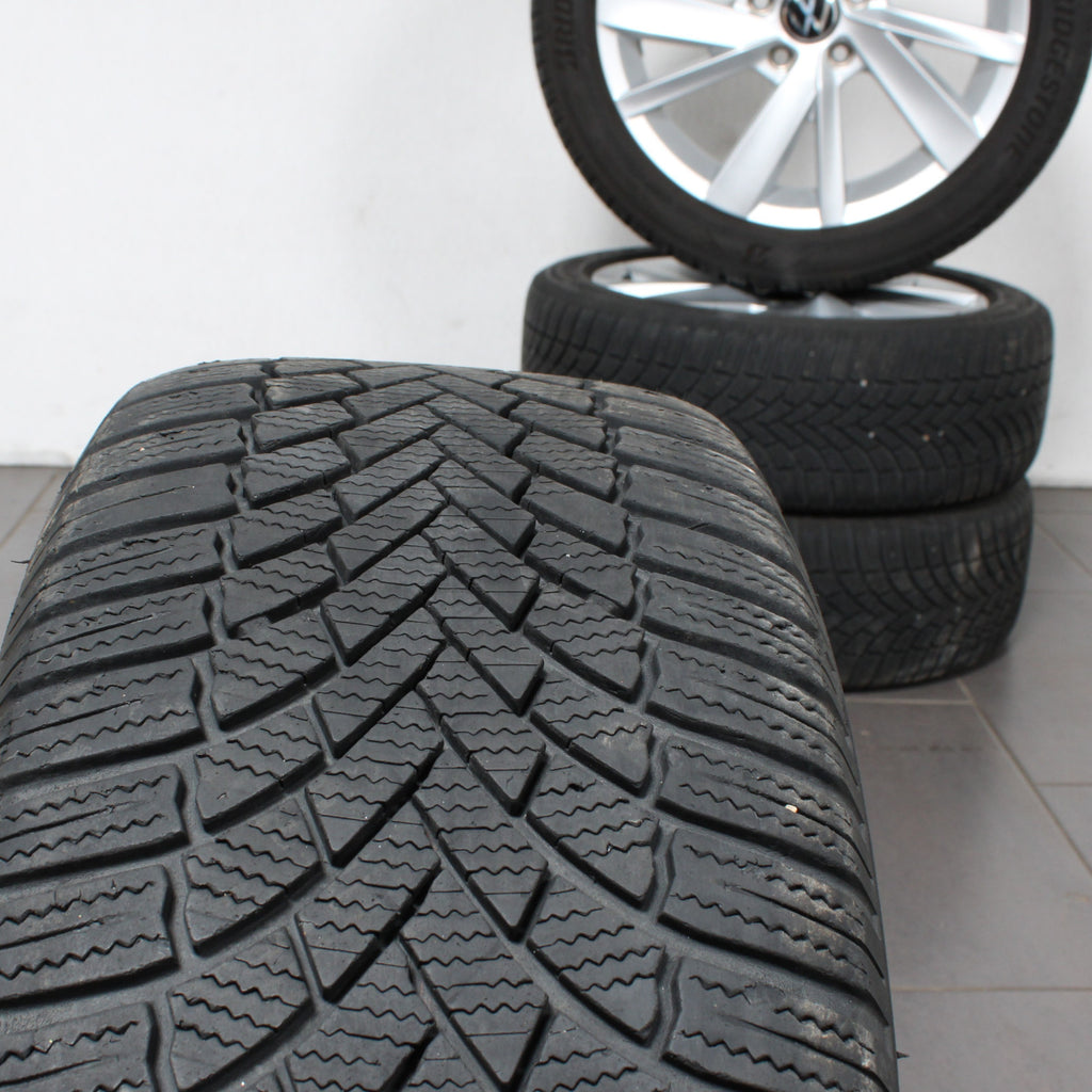 17 Zoll original VW Golf 8 VIII Gavia 5H0071497 Alufelgen Winterreifen