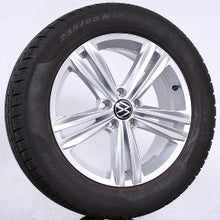 Laden Sie das Bild in den Galerie-Viewer, 18 Zoll original VW Tiguan ll Allspace 5NA601025M Alufelgen Winterreifen (b3b3b)