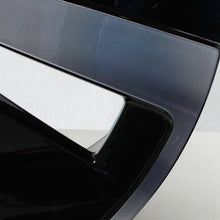 Laden Sie das Bild in den Galerie-Viewer, 18 Zoll original VW Passat B9 3J0601025D Alufelgen (0b2d7)