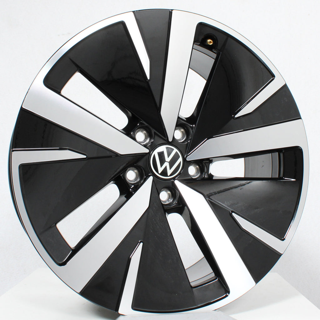 18 Zoll original VW Passat B9 3J0601025D Alufelgen (0b2d7)