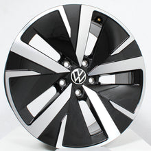 Laden Sie das Bild in den Galerie-Viewer, 18 Zoll original VW Passat B9 3J0601025D Alufelgen (0b2d7)