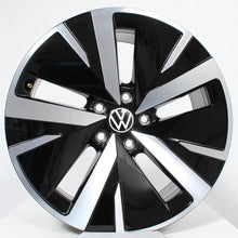 Laden Sie das Bild in den Galerie-Viewer, 18 Zoll original VW Passat B9 3J0601025D Alufelgen (0b2d7)