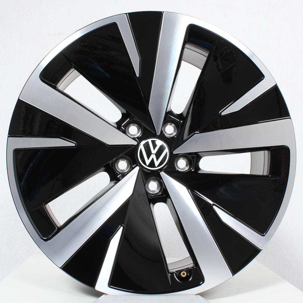 18 Zoll original VW Passat B9 3J0601025D Alufelgen (0b2d7)