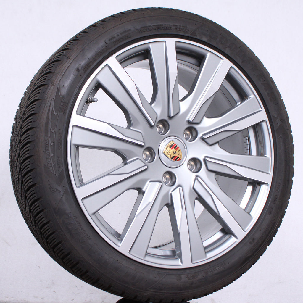 20 Zoll original Porsche Taycan Turbo Tequipment Alufelgen Winterreifen (526b2)