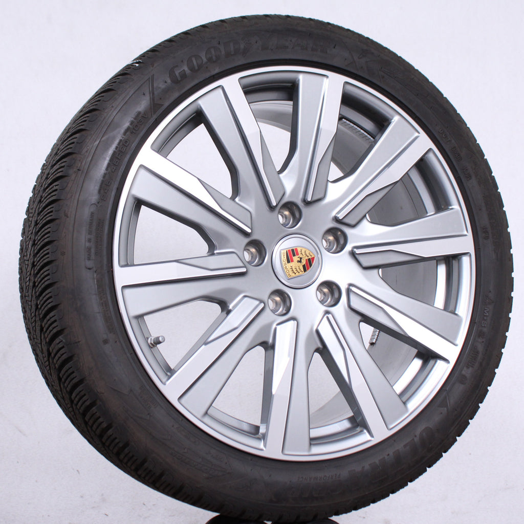 20 Zoll original Porsche Taycan Turbo Tequipment Alufelgen Winterreifen (526b2)