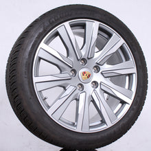Laden Sie das Bild in den Galerie-Viewer, 20 Zoll original Porsche Taycan Turbo Tequipment Alufelgen Winterreifen (526b2)