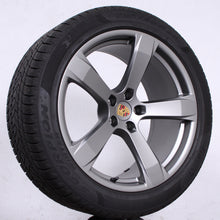 Laden Sie das Bild in den Galerie-Viewer, 20 Zoll original Porsche Macan II III Turbo GTS Alufelgen Winterreifen (a814c)