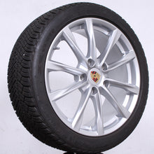 Laden Sie das Bild in den Galerie-Viewer, 19 Zoll Original Porsche Boxster 982 Cayman 718 Alufelgen Winterreifen (67f9d)
