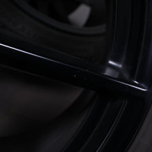 Laden Sie das Bild in den Galerie-Viewer, 20 21 Zoll Original Porsche 911 992 Carrera GTS Felgen Winterreifen (774fd)