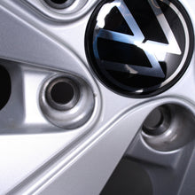 Laden Sie das Bild in den Galerie-Viewer, 17 Zoll original VW Golf 8 VIII Belmont 5H0601025B Alufelgen Winterreifen (14245)