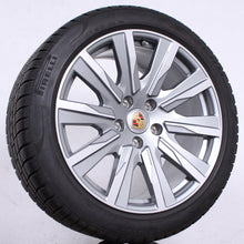 Laden Sie das Bild in den Galerie-Viewer, Original Porsche Taycan Turbo Tequipment 20 Zoll Alufelgen Winterreifen (015cd)