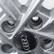 Laden Sie das Bild in den Galerie-Viewer, 17 Zoll original Audi A3 S3 8Y 8Y0601025L Alufelgen Winterreifen (00ed3)
