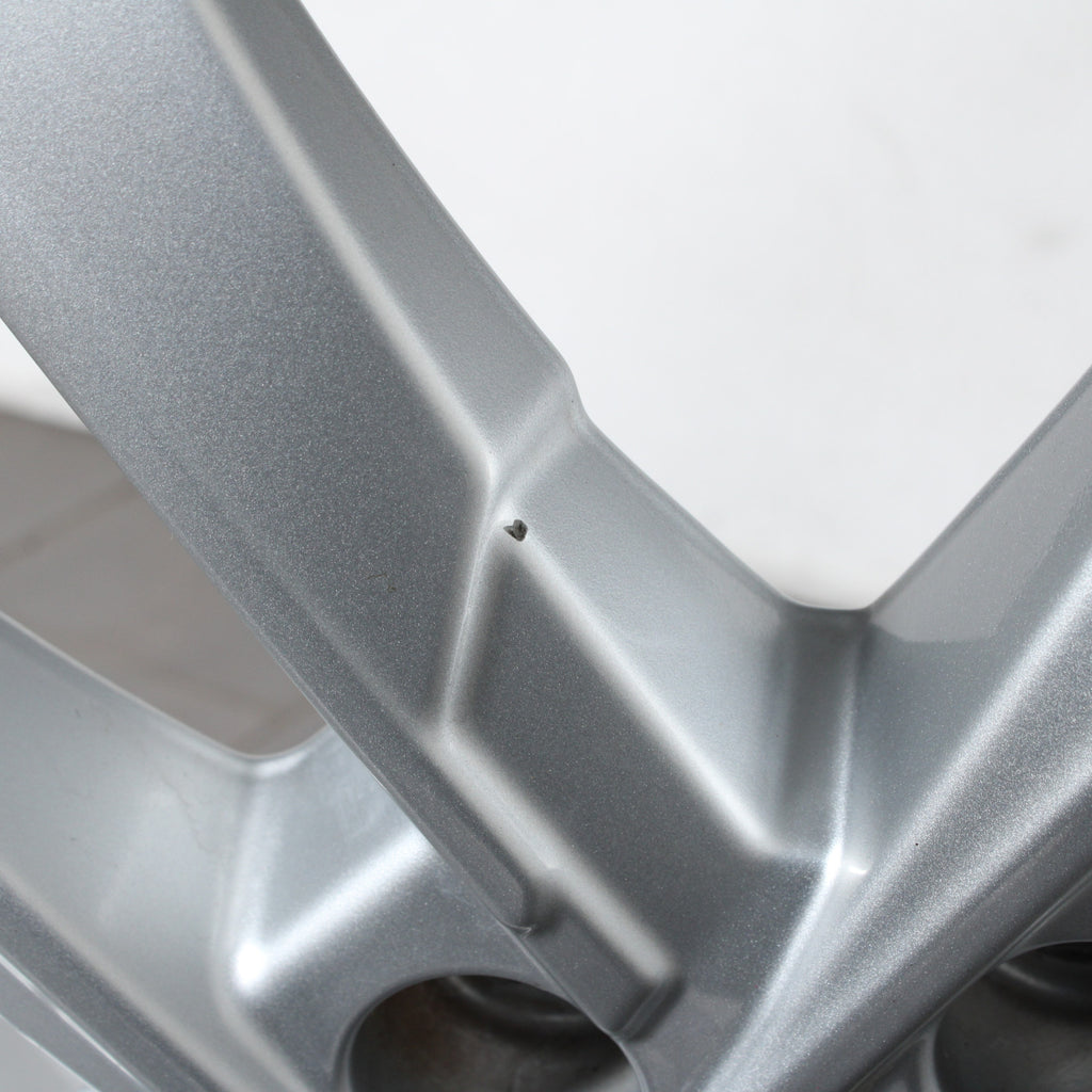 17 Zoll original Audi A3 S3 8Y 8Y0601025L Alufelgen Winterreifen (00ed3)