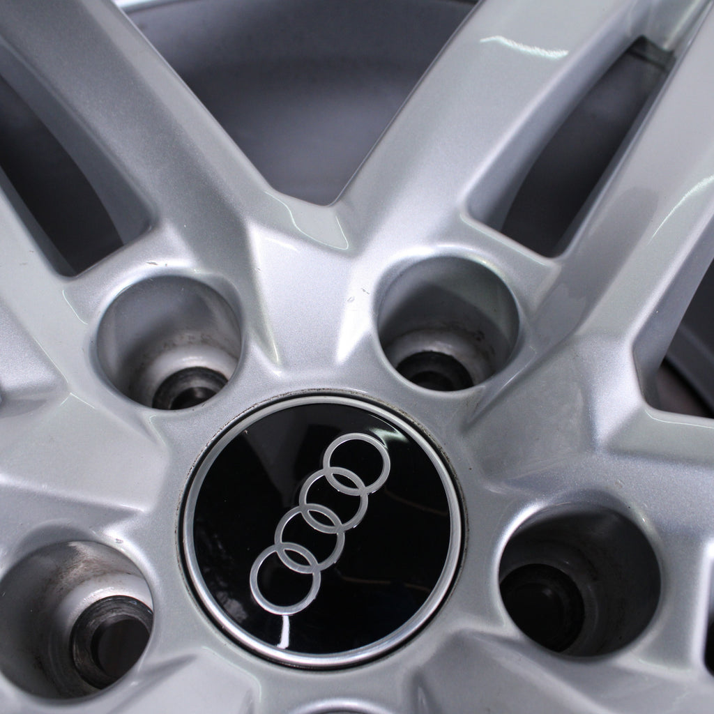 17 Zoll original Audi A4 S4 8W B9 8W0601025P Alufelgen Winterreifen (5e3b1)