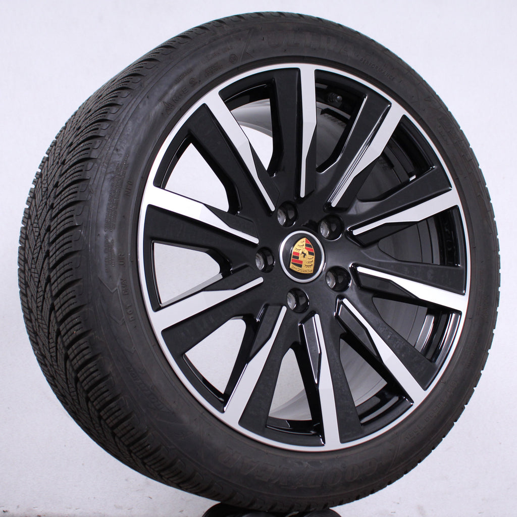 20 Zoll original Porsche Taycan Turbo Tequipment Alufelgen Winterreifen (098cd)