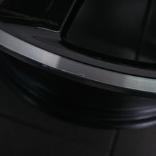 Laden Sie das Bild in den Galerie-Viewer, 19 Zoll original Audi A5 S5 B10 FU 8B3601025AR Alufelgen Winterreifen (04ad7)