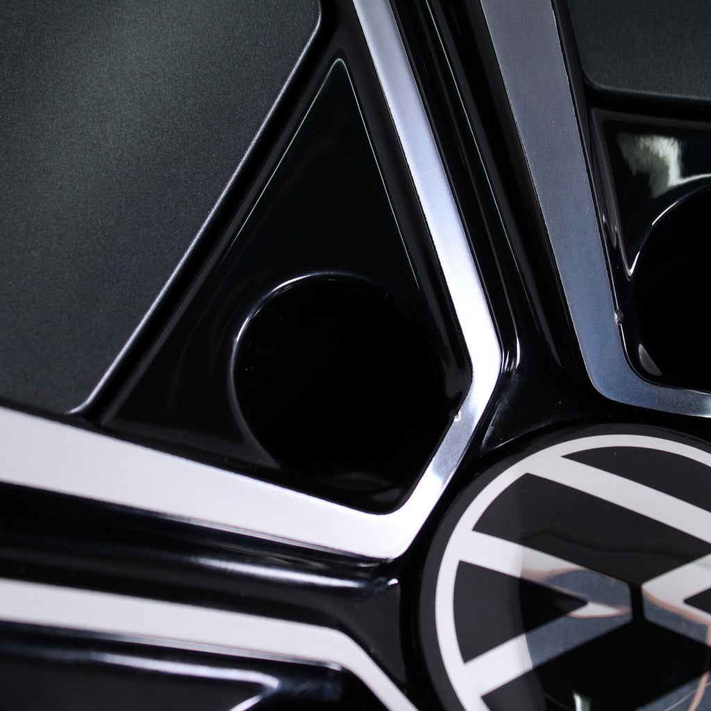 21 Zoll original VW Touareg III 760601025AJ Alufelgen Sommerreifen (13daa)