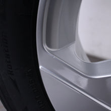 Laden Sie das Bild in den Galerie-Viewer, 16 Zoll original Nissan Leaf II 124R-001684 Alufelgen  Winterreifen (7e366)