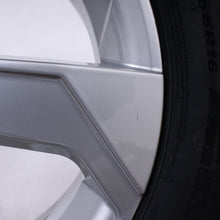 Laden Sie das Bild in den Galerie-Viewer, 16 Zoll original Nissan Leaf II 124R-001684 Alufelgen  Winterreifen (7e366)