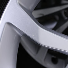 Laden Sie das Bild in den Galerie-Viewer, 18 Zoll original Audi A4 S4 8W 8W0601025ED Alufelgen Winterreifen (683c3)