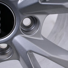Laden Sie das Bild in den Galerie-Viewer, 17 Zoll original Audi A3 S3 8Y 8Y0601025CC Alufelgen (b4381)