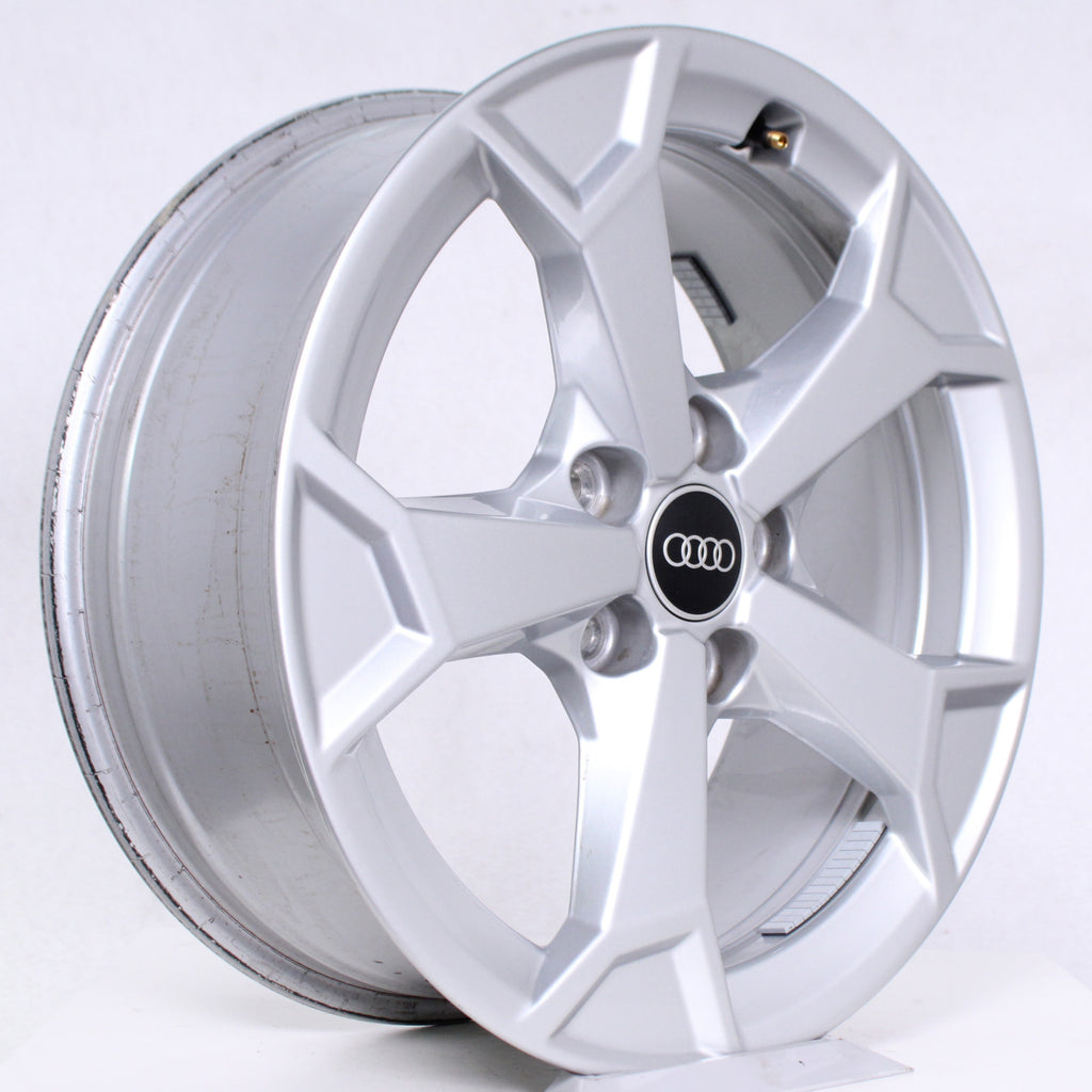 4 Stück 17 Zoll original Audi Q3 F3 II 83A 83A601025AL Alufelgen (100a8)