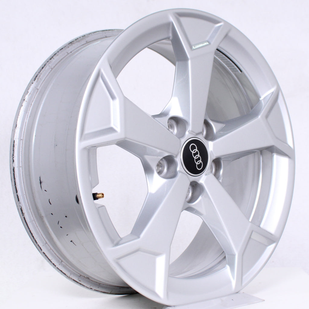 4 Stück 17 Zoll original Audi Q3 F3 II 83A 83A601025AL Alufelgen (100a8)