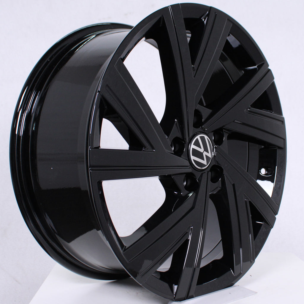 18 Zoll original VW Golf 8 VIII 5H 5H0601025AE Bergamo Alufelgen (3554e)